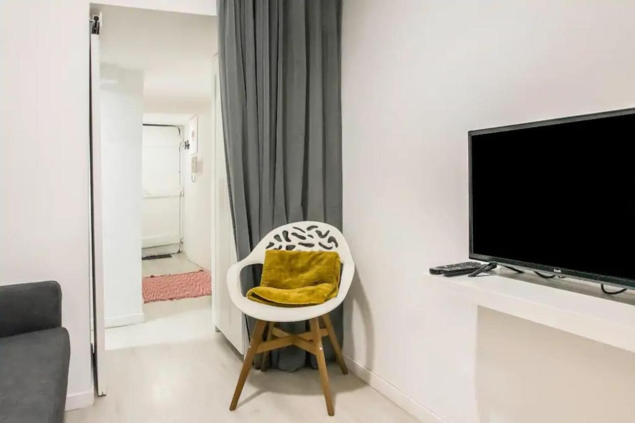Home4U - Secret Studio In City Center Lisbona Esterno foto